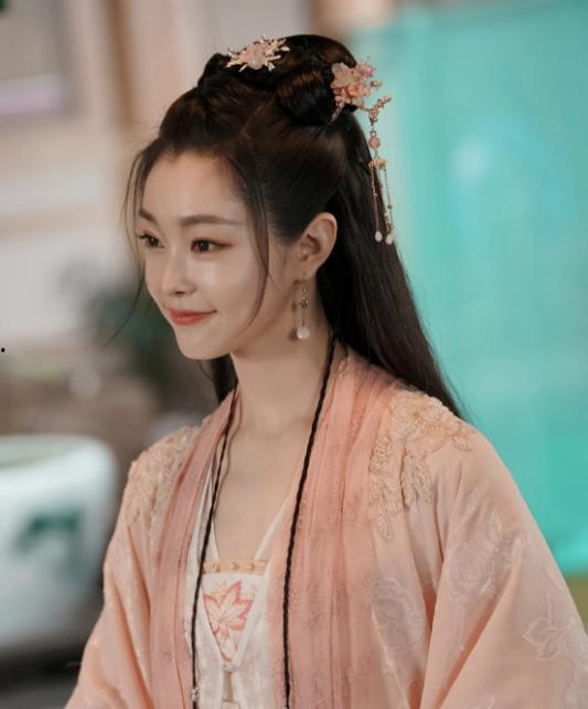 小乔吃瓜娱乐无骨家族是真的吗